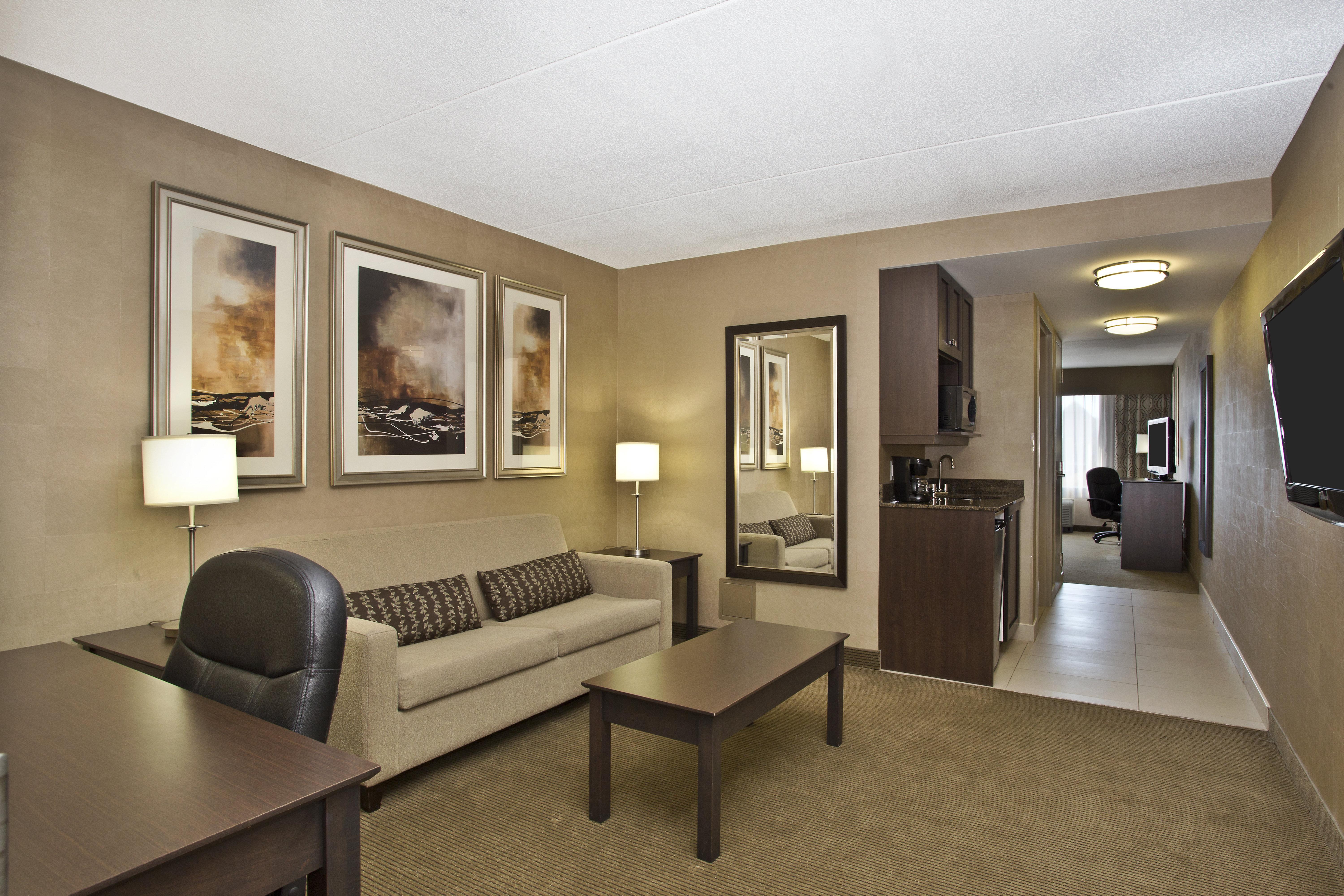 Holiday Inn Express Kingston Central By Ihg Εξωτερικό φωτογραφία