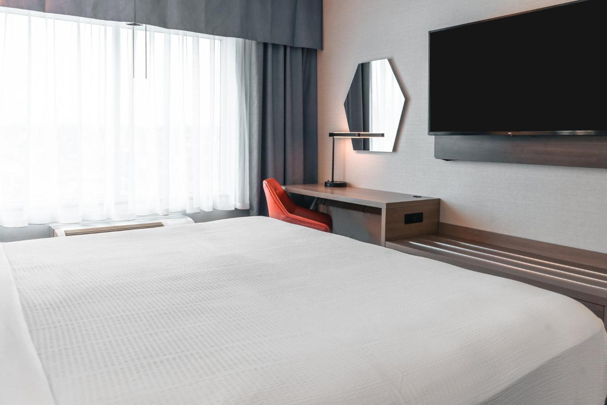 Holiday Inn Express Kingston Central By Ihg Εξωτερικό φωτογραφία
