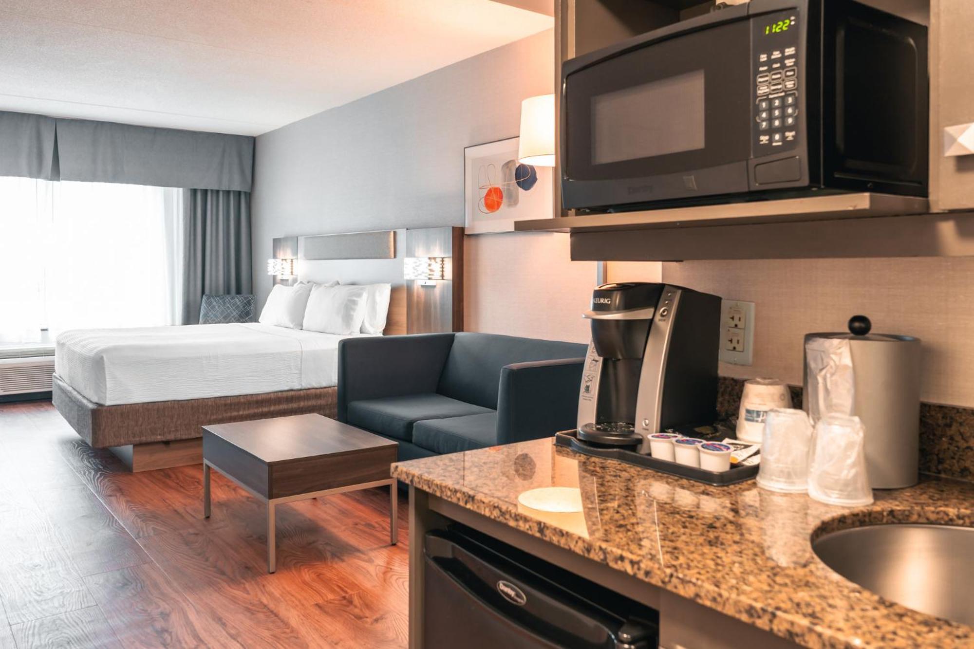 Holiday Inn Express Kingston Central By Ihg Εξωτερικό φωτογραφία