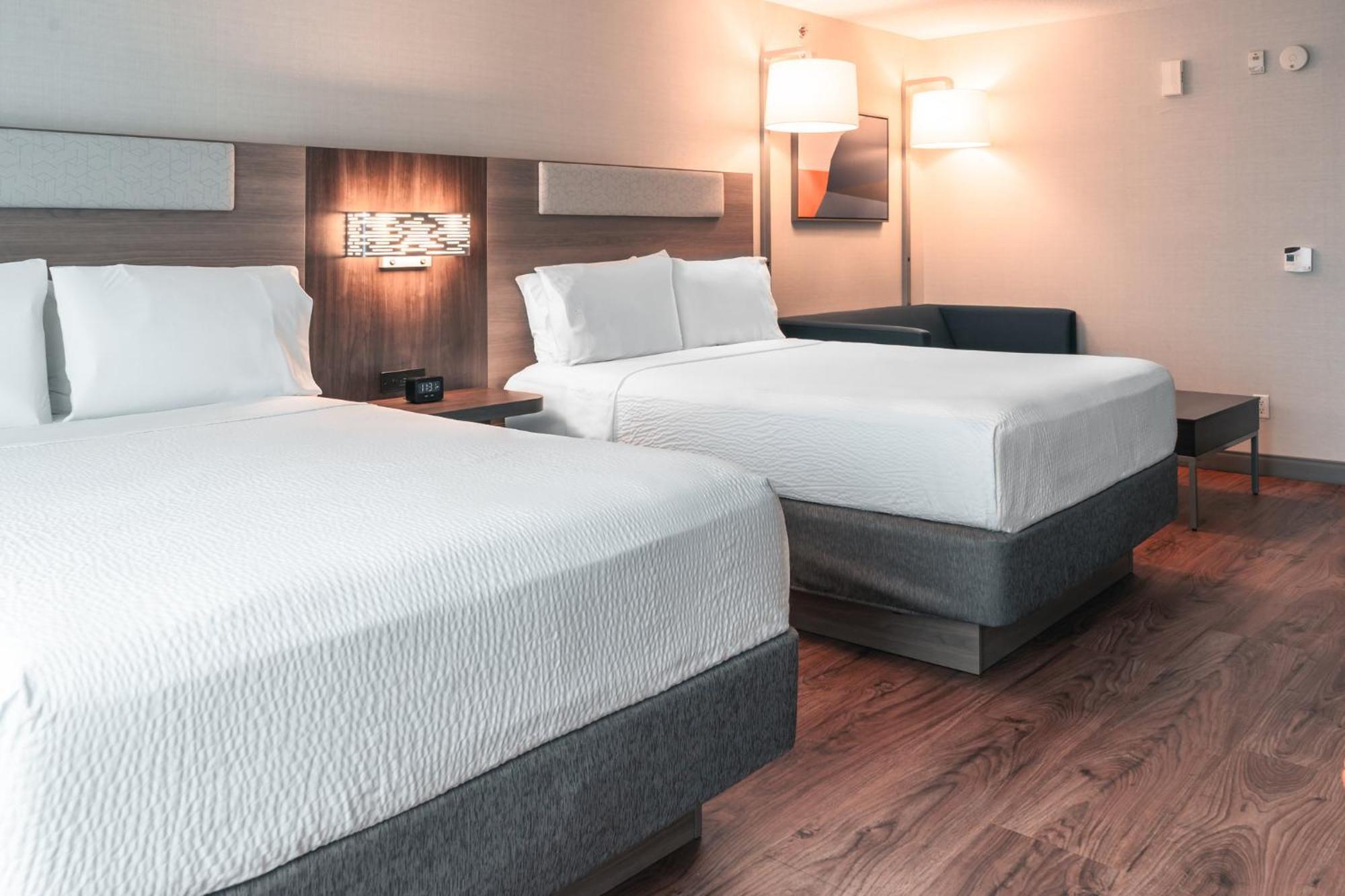Holiday Inn Express Kingston Central By Ihg Εξωτερικό φωτογραφία