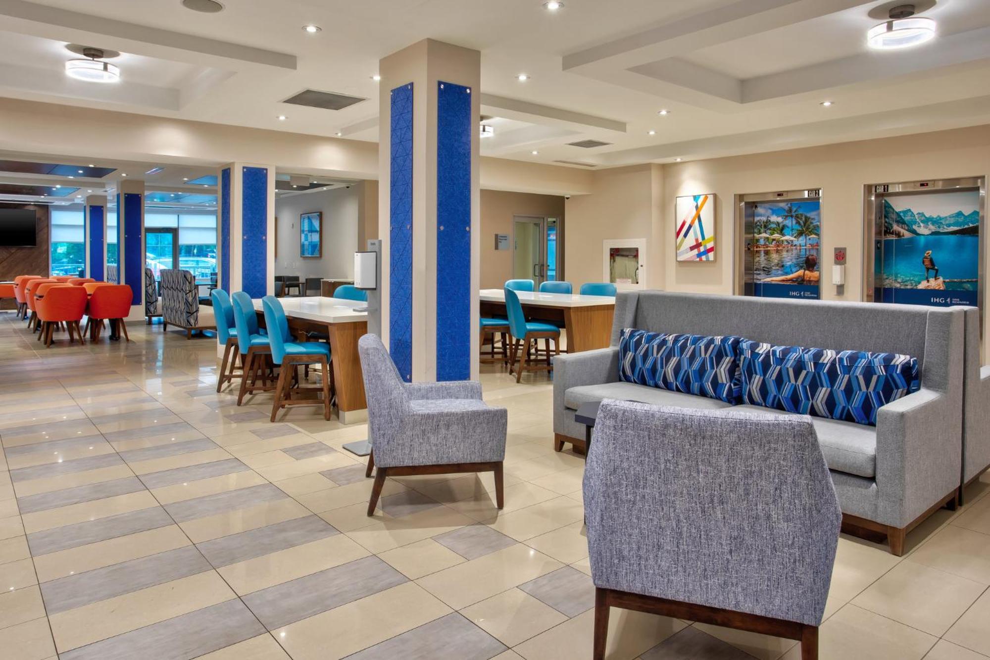 Holiday Inn Express Kingston Central By Ihg Εξωτερικό φωτογραφία
